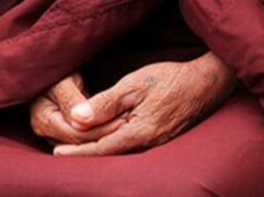 É verdade que maridos e mulheres não podem fazer sexo em determinados dias? Esta é a explicação de Buya Yahya É verdade que maridos e mulheres não podem fazer sexo em determinados dias? Esta é a explicação de Buya Yahya