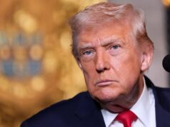 EUA lançam ataques contra militantes do Estado Islâmico no noroeste da Nigéria, diz Trump O presidente Donald Trump fala em seu clube Mar-a-Lago no início desta semana.