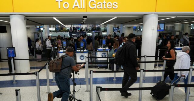 EUA planejam verificação de mídia social sobre australianos e outros EUA planejam verificação de mídia social sobre australianos e outros visitantes