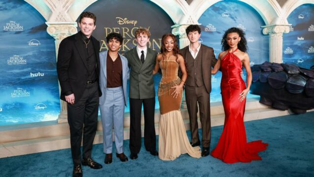 Elenco de 'Percy Jackson' quer que Zendaya, Timothée Chalamet e Cillian Murphy sejam atores convidados
