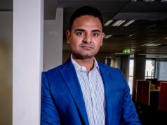 Empresa de segurança ligada a Bikie ainda protege detidos em Nauru O Ministro dos Assuntos Internos, Tony Burke, recusou-se a responder a perguntas sobre o papel da Austrália no financiamento de uma força de segurança privada em Nauru.