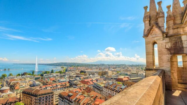 Empresa de turismo pede falência e cancela viagens, viajantes presos Empresa de turismo pede falência e cancela viagens, viajantes presos