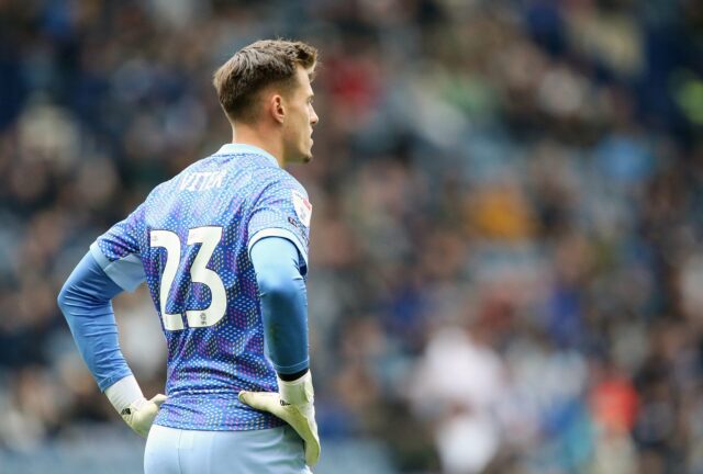 Radek Vitek do Bristol City em ação.