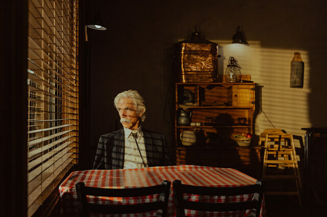 Episódio 4 da 2ª temporada de 'Landman': momentos mais loucos Sam Elliott as T.L. in Landman episode 4, season 2, streaming on Paramount+. Photo Credit: Emerson Miller/Paramount+