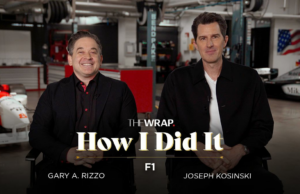 Equipe ‘F1’ capturou autenticamente os sons únicos de cada pista do Grande Prêmio | Como eu fiz isso Joseph Kosinski conversa com Brad Pitt na pista durante as filmagens