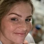 Trazendo à tona a estrela de Bates, Erin Bates, morta aos 34 anos após a batalha contra a sepse