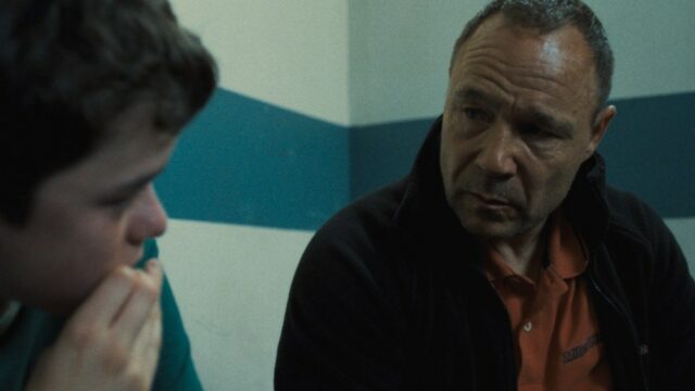 Escritor de 'Adolescência' sobre como o drama de sucesso gerou a falsa teoria da 'troca de raça': 'Isso mostra o que é todo o programa'
