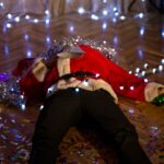 Uma pesquisa recente descobriu que 64% dos americanos com idades entre 21 e 44 anos dizem que costumam beber mais durante as férias do que em outras épocas do ano e que quase 80% dos consumidores da Geração Z e da geração Y gostam de bebidas alcoólicas pelo menos uma vez por semana. (Getty/iStock)