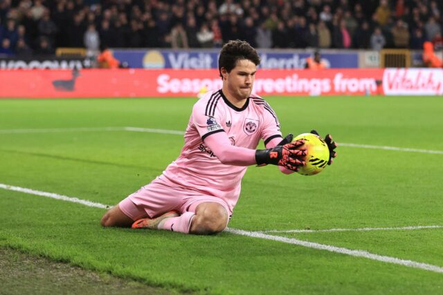 Senne Lammens aquece para o Manchester United