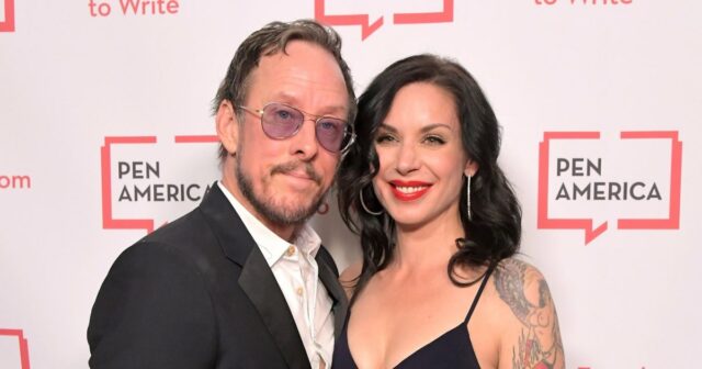 Scott Shriner e Jillian Lauren