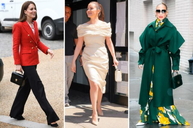 Esta marca de bolsas é um sucesso entre a realeza Bolsa vermelha com estampa de crocodilo, detalhes dourados e alça de corrente.