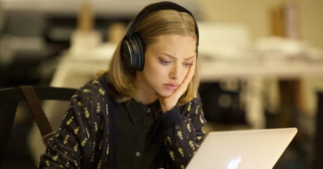 Este filme de Amanda Seyfried de 2017 é um grande Laura Dern, George Clooney e Adam Sandler em Jay Kelly