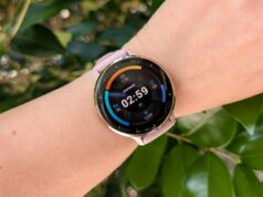 Este smartwatch Garmin oferece uma aparência deslumbrante e vem repleto de recursos Este smartwatch Garmin oferece uma aparência deslumbrante e vem repleto de recursos