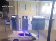 Estradas se transformam em rios na Costa del Sol: a Espanha atingida pelas enchentes emite um raro alerta de ‘alerta de tempo vermelho’ no local de férias britânico Chuvas torrenciais atingiram a Costa del Sol da Espanha com imagens dramáticas capturando estradas inundadas, árvores caídas e veículos destruídos enquanto a região se prepara para mais mau tempo