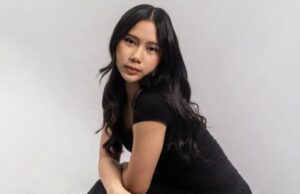 Estreando como cantora, Naomi Aaira descobre que não está pronta para crescer Estreando como cantora, Naomi Aaira descobre que não está pronta para crescer