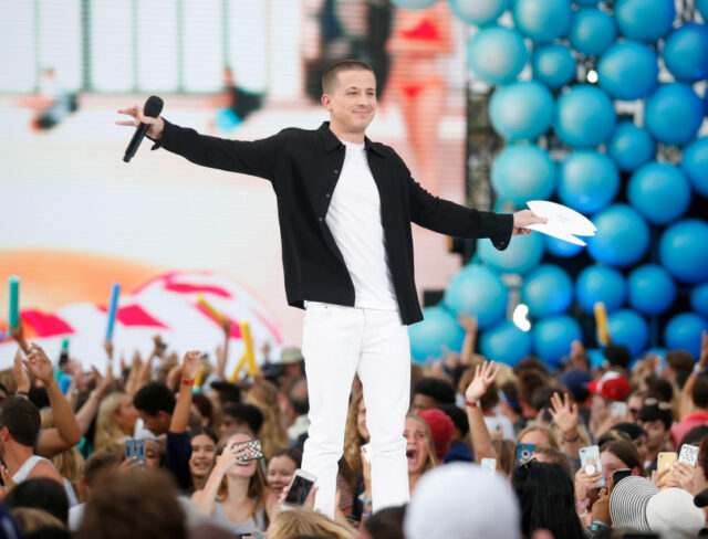 Estrela pop premiada cantará hino nacional no Super Bowl
