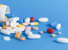 Estudo AIIMS: Crianças em idade escolar estão pegando drogas e fumando aos 13 anos Estudo AIIMS: Crianças em idade escolar estão pegando drogas e fumando aos 13 anos