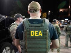 Ex-agente da DEA acusado de concordar em lavar US$ 12 milhões para cartel de drogas Ex-agente da DEA acusado de concordar em lavar US$ 12 milhões para cartel de drogas