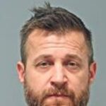 Foto de Tony McCollister no Gabinete do Xerife do Condado de Warren