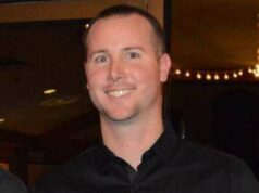 Ex-policial condenado da Bay Area demite advogado, atrasando a tão esperada sentença Ex-policial condenado da Bay Area demite advogado, atrasando a tão esperada sentença