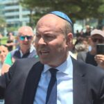 O ex-tesoureiro liberal Josh Frydenberg exigiu que Anthony Albanese assumisse a responsabilidade pelos ataques terroristas de Bondi.