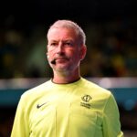 Mark Clattenburg comenta o incidente de Antoine Semenyo contra o Man United.