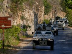 Exército libanês prende seis após homens armados atacarem forças de manutenção da paz da ONU no sul Exército libanês prende seis após homens armados atacarem forças de manutenção da paz da ONU no sul