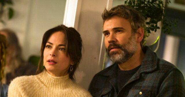 Explicação do final de 'Assassinato em uma cidade pequena': o Kristin Kreuk sugere que Cassandra e Karl enfrentarão um difícil conflito após assassinato em uma pequena cidade 024