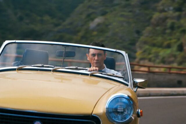 Explicação do final do episódio 6 de 'Pluribus': Manousos embarca em uma “jornada perigosa” em “The Gap”
