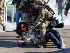 FBI de Trump: Protestar contra abusos do ICE é terrorismo FBI de Trump: Protestar contra abusos do ICE é terrorismo