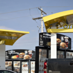 Família lamenta avô 'devotado' morto em 'acidente estranho' no Drive-Thru do McDonald's em Nebraska