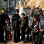 Família palestina ficou desabrigada após casa desabar na Faixa de Gaza atingida pela tempestade