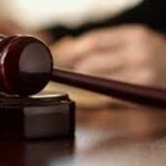 Filha enfrenta acusação de homicídio pela morte de mãe doente, 97, perto de Greenacres