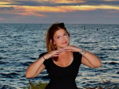 Filha ‘perfeita’, de 19 anos, cai para a morte no prédio abandonado onde Stranger Things foi filmado Leah Palmirotto, de 19 anos, morreu após cair do telhado de um prédio hospitalar abandonado em Atlanta que foi usado como local de filmagem da série de sucesso da Netflix, Stranger Things.