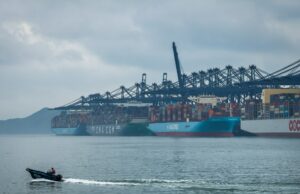 Forças dos EUA invadiram navio de carga que viajava da China para o Irã: Relatório Forças dos EUA invadiram navio de carga que viajava da China para o Irã: Relatório