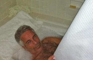 Foto assustadora de banho de espuma nua de Jeffrey Epstein banho de espuma jeffrey epstien