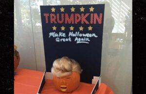 Foto de Halloween do presidente ‘Trumpkin’ divulgada pelo Comitê de Supervisão da Câmara Trumpkin, Comitê de Supervisão da Câmara, Democratas