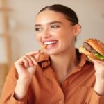 Franqueado de rede de hambúrgueres de 56 anos fecha loja, sem falência