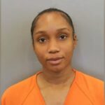 Funcionária de creche do Texas é presa por arrastar e jogar um menino de 3 anos