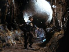 Funcionário da Disney World é atingido por uma rocha de 400 libras durante mau funcionamento do show de acrobacias de ‘Indiana Jones’ Funcionário da Disney World é atingido por uma rocha de 400 libras durante mau funcionamento do show de acrobacias de 'Indiana Jones'