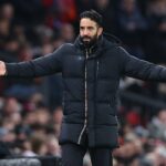 Manchester United ataca escanteio contra o West Ham