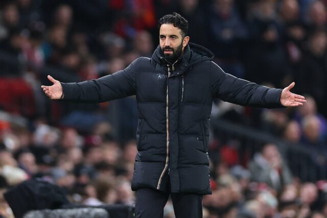 Manchester United ataca escanteio contra o West Ham