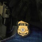 Gêmeos são presos após 'ameaças terroristas' de matar funcionário administrativo de Trump