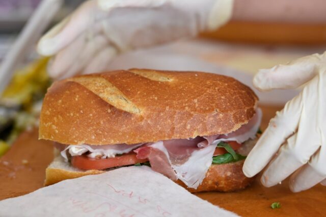 Genova Deli fecha loja Treat Boulevard em Walnut Creek
