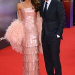 George Clooney, 64, tornou-se cidadão francês, apesar de ainda ser 'ruim' em falar o idioma após 400 dias de cursos (foto com a esposa Amal, 47)