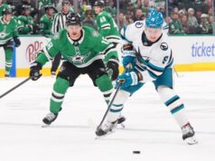 Gol tardio, oportunidades perdidas condenam Sharks enquanto a seqüência de derrotas na estrada continua Gol tardio, oportunidades perdidas condenam Sharks enquanto a seqüência de derrotas na estrada continua