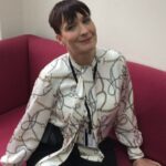 Inspetores chocados da prisão feminina ouviram o que estava acontecendo e contaram à governadora da prisão, Amy Dixon (foto), por temerem que pudesse haver risco de chantagem