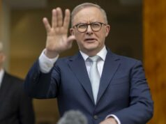 Governo albanês anuncia esquema obrigatório de recompra de armas de fogo em todo o país Governo albanês anuncia esquema obrigatório de recompra de armas de fogo em todo o país