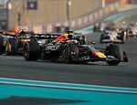 Grande Prêmio de Abu Dhabi - Fórmula 1 AO VIVO: atualizações volta a volta enquanto Lando Norris está a caminho de ganhar o primeiro título mundial de F1 - apesar do britânico estar atrás dos rivais do campeonato Max Verstappen e Oscar Piastri na corrida final da temporada