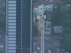 Guindaste atinge prédio em Gold Coast após ser atingido por tempestade Guindaste da Costa Dourada